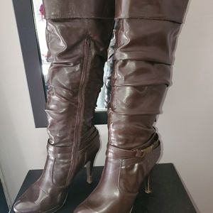 Knee high slouch boots